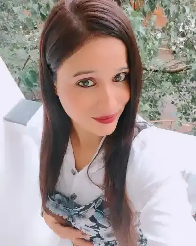 Call Girls in Shopian